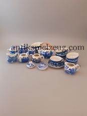 Konvolut Porzellan Puppengeschirr Spielzeug asiatisch blau königlich Kaffeeset