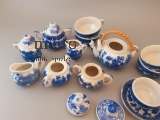 Konvolut Porzellan Puppengeschirr Spielzeug asiatisch blau königlich Kaffeeset