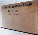 DDR Lehrtafel Rollkarte Wand Schulwandkarte RollbildVEB Poster beim saubermachen